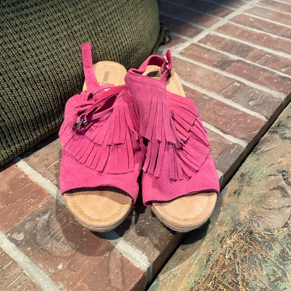 Women’s gently used sandal